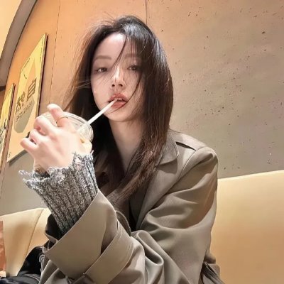 余生不见各自安好 封面