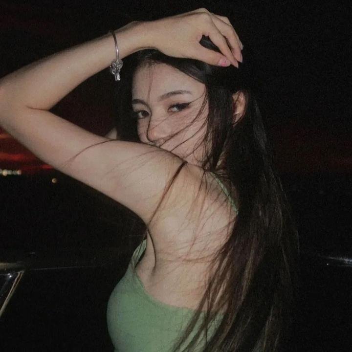 别假正经 封面